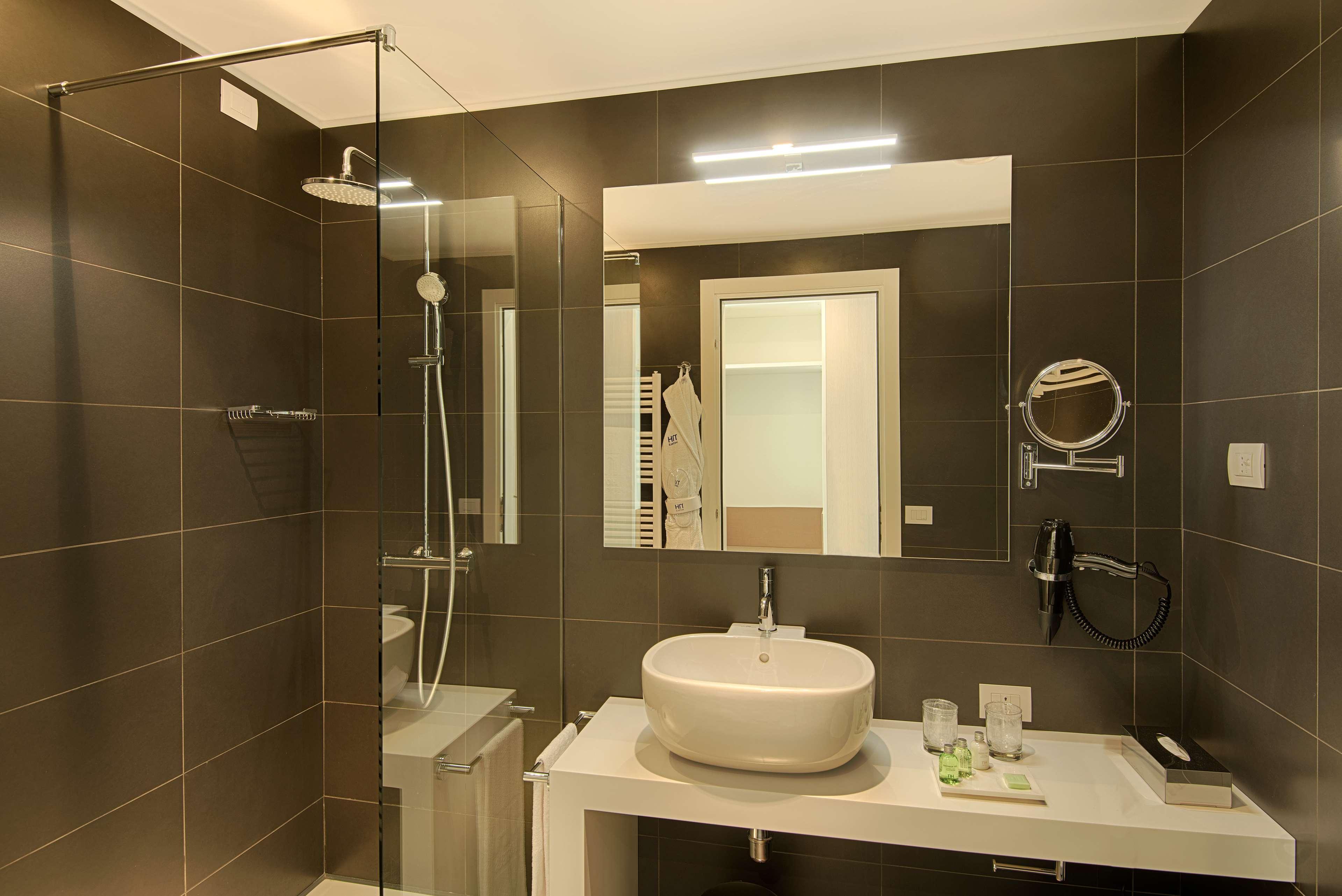 Nh Trento Hotell Exteriör bild