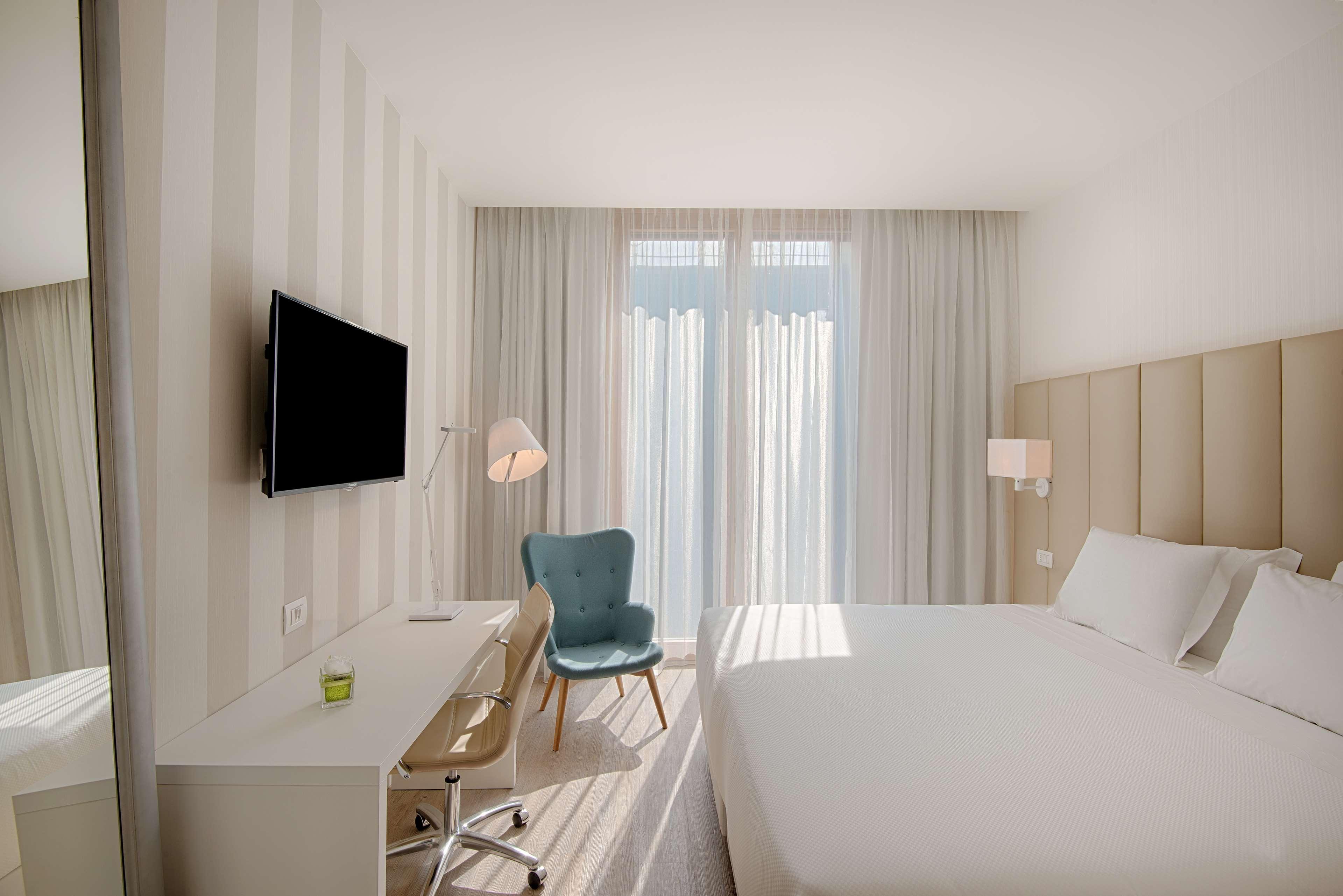 Nh Trento Hotell Exteriör bild